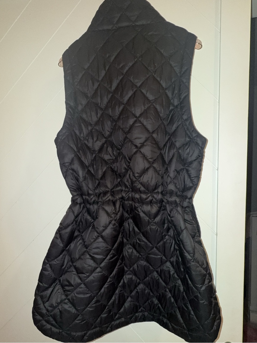 Athleta Whisper Featherless Puff Cinch Waist Quilted Vest jacket Black Medium - Picture 11 of 16